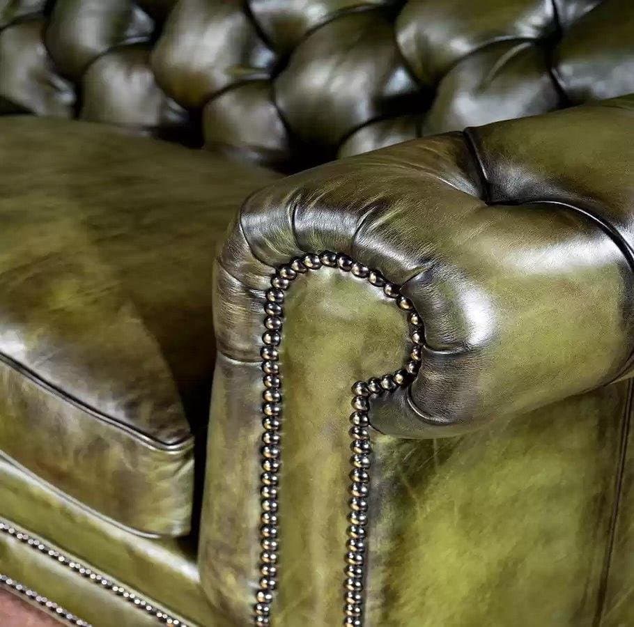 Polstermöbel: Chesterfield